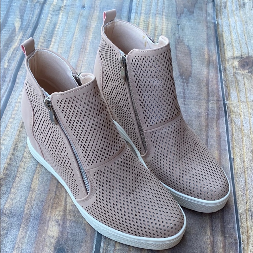 Wedge booties